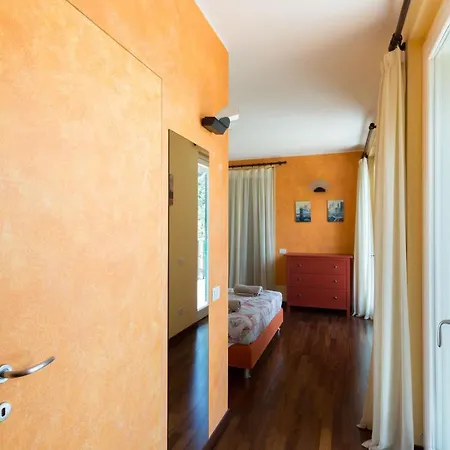 The Orange Spot * Argegno